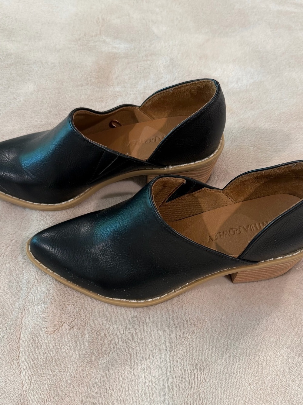 Cynthia Rowley Black Pointed-Toe Slip-On Mules Size 6 1/2 - Picture 2 of 6